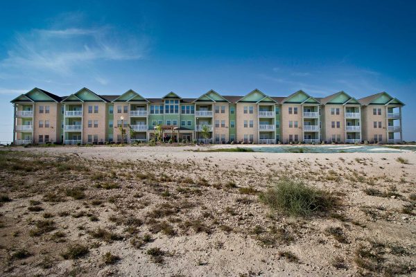 Las Brisas Manor